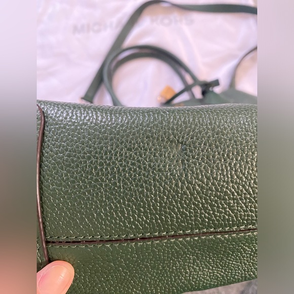 MICHAEL Michael Kors Forest Green Tote with Gold Lock - Picture 8 of 11